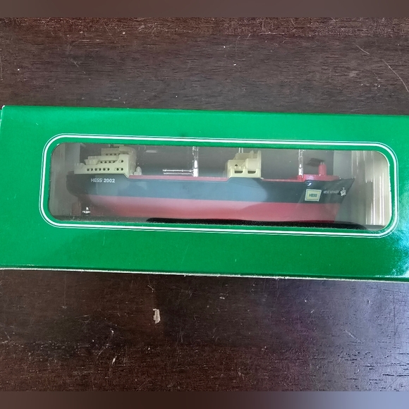 2002 Miniature Hess Voyager Red Ship Boat Collectible Toy NWB - Picture 3 of 5